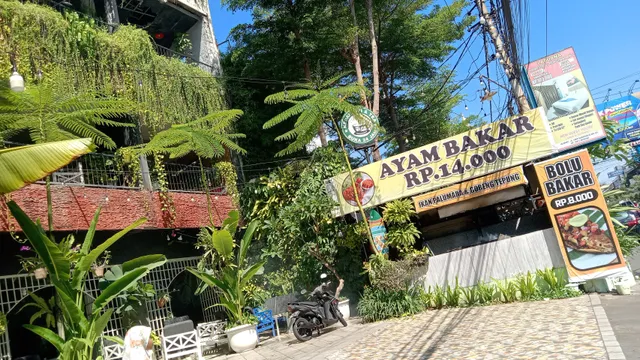 La Buana Cafe & Resto