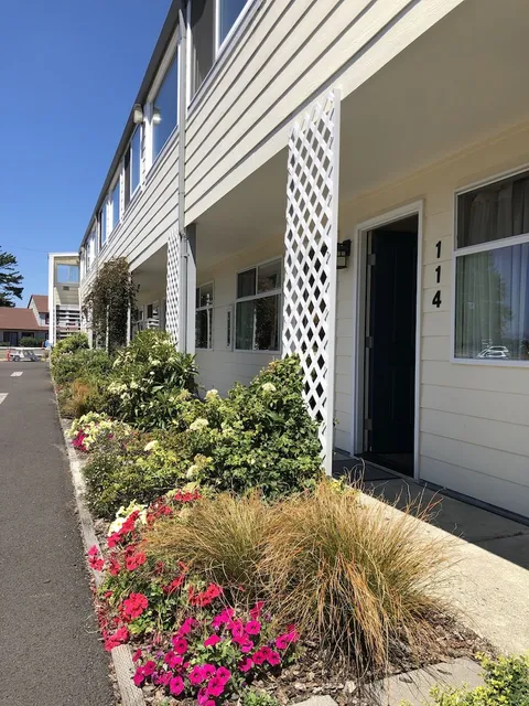 Super 8 by Wyndham Florence OR