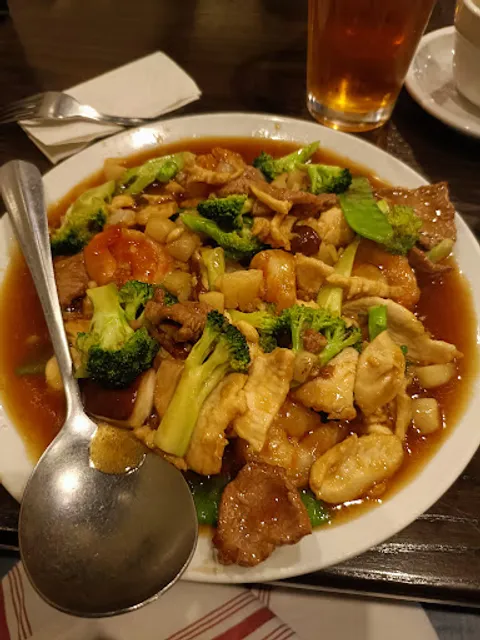 Lieu's Asian Bistro