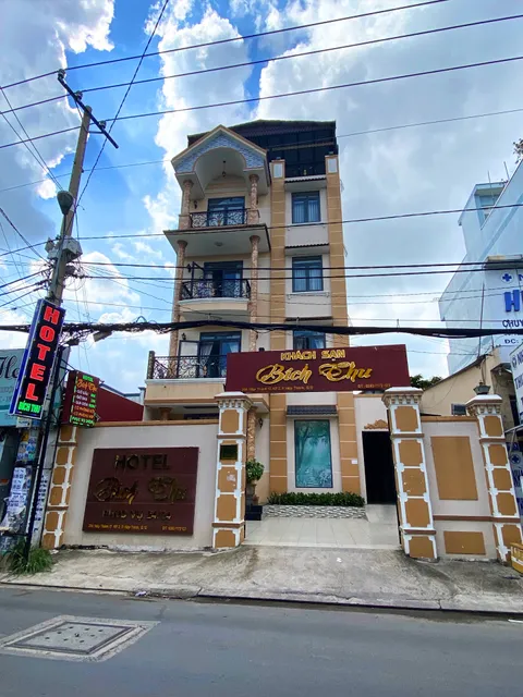 Khách Sạn Bích Thu
