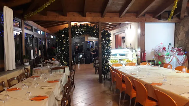 Bar Pizzeria Tavola Calda La Tova