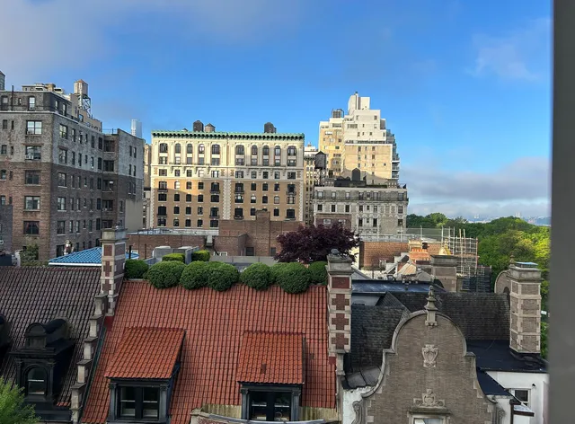 Riverside Tower Hotel