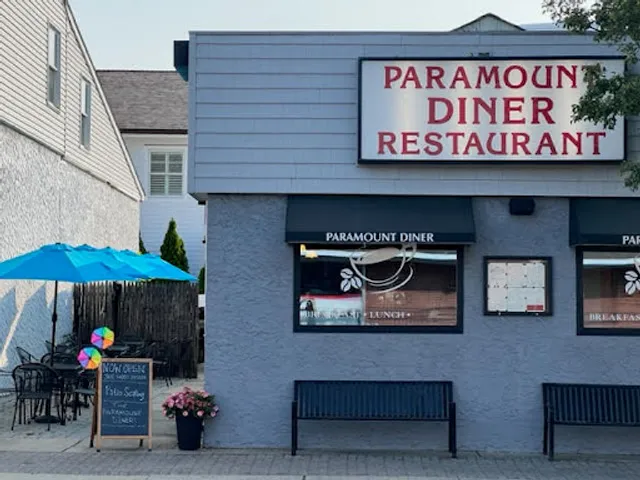 Paramount Diner