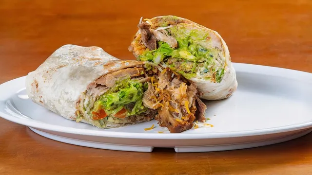 Dulce Vida by Quetzal