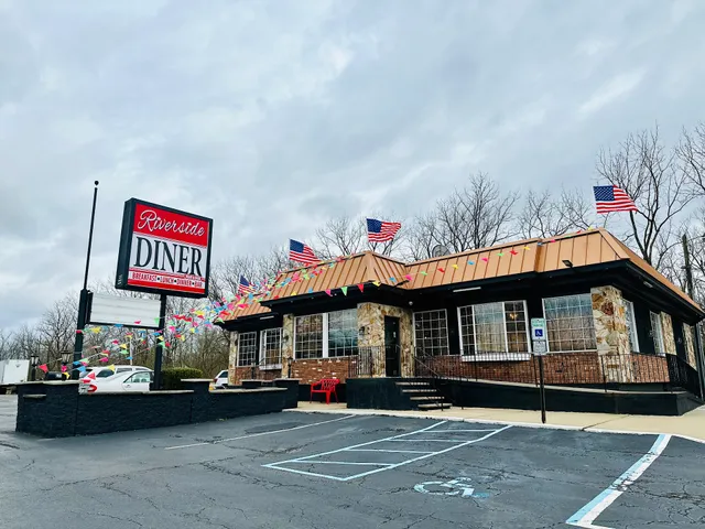 Riverside Diner