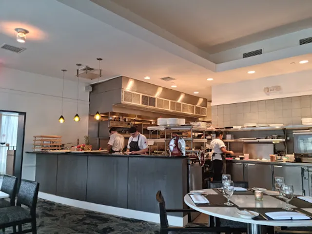 Matthew's Restaurant