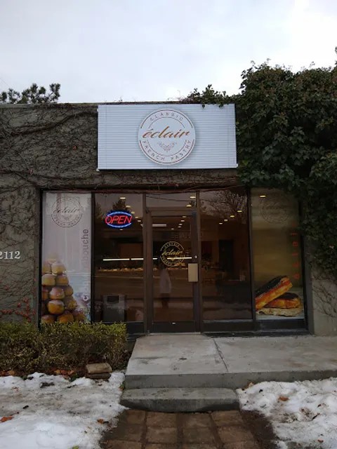 Eclair French Pastry