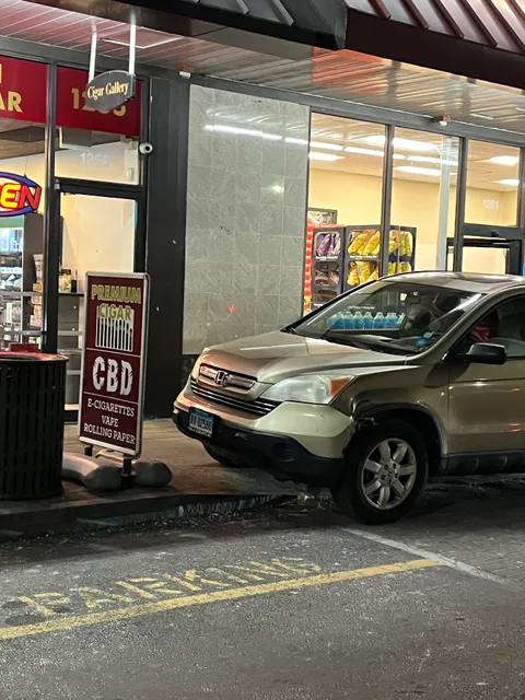 Riverside Commons Shopping Center