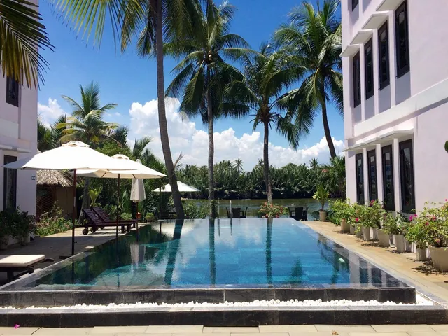 Riverside Garden Villas