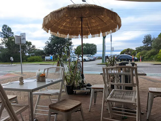 Driftwood Cafe Narrabeen