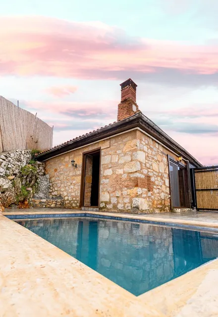 Yediburunlar Lighthouse