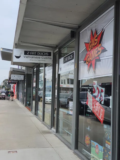 2 fat ducks Vietnamese Cuisine