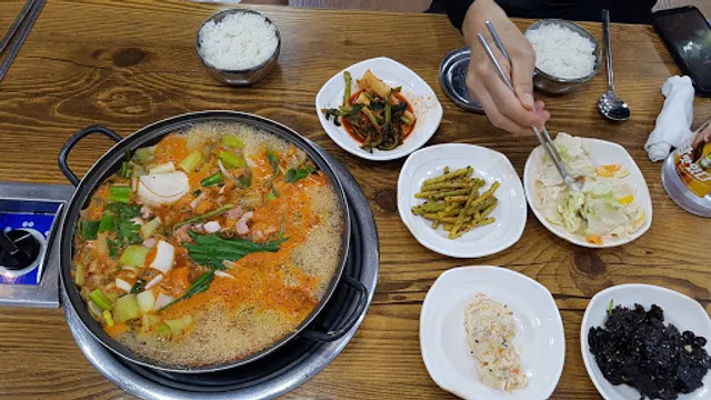 Goryeongchon Dwaeji-jjigae