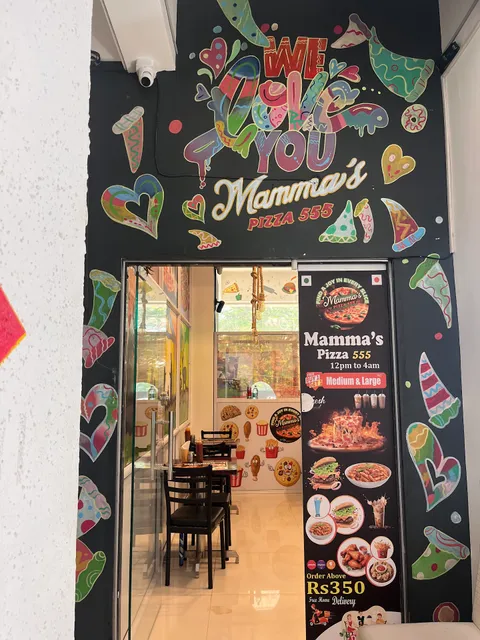 Mamma's Pizza 555 | Kandivali, Borivali | Pizza, Burger and more | Fast food Restaurant