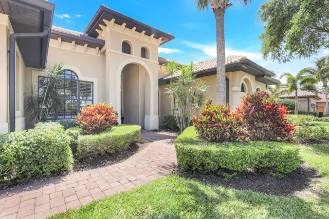 Naples Florida Real Estate | MDM | Dan and Marlene Suarez Jackson
