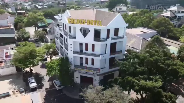 Golden Hotel