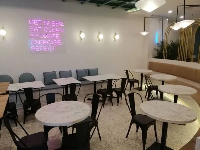 La Juiceria Superfoods Main Place Mall USJ - Healthy Salads & Bowls