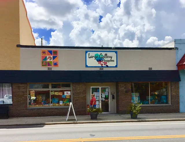 Lanza Gallery & Art Supplies