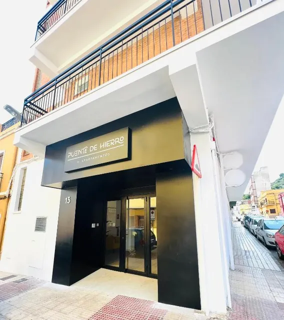 Apartaments Pont de Ferro