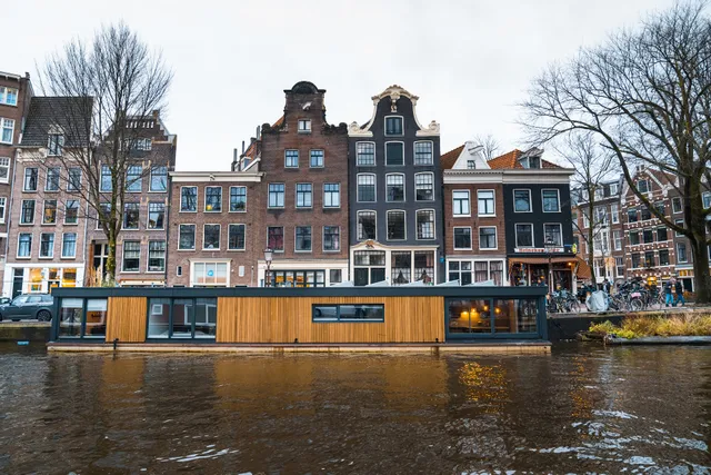 2 Houseboat Suites Amsterdam