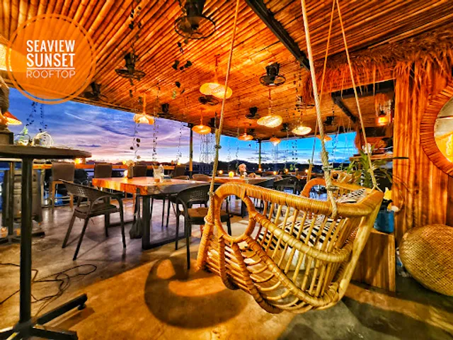 Seaview Sunset Rooftop