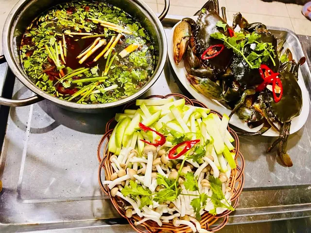 Ốc Vân Hải Sản - Lẩu & Nướng