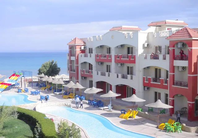 لاسيرينا بيتش زيروت