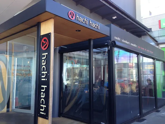 Hachi Hachi