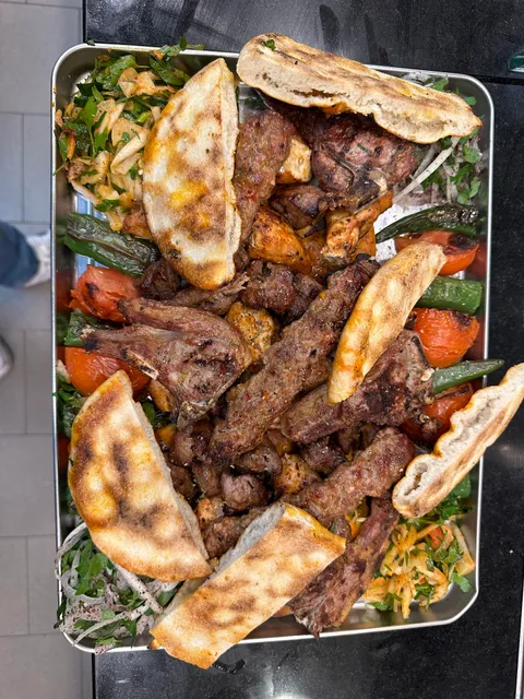 UMİT DONER TURKISH DIREZIONALE 2 PIZZA-KEBAP GRILL