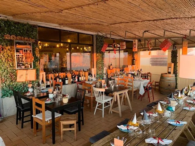 Social. Vinhos & Petiscos Quarteira