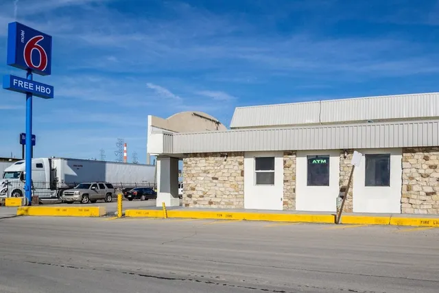 Hotel 465 by Regency