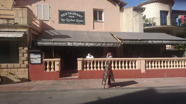 Les Roches Roses