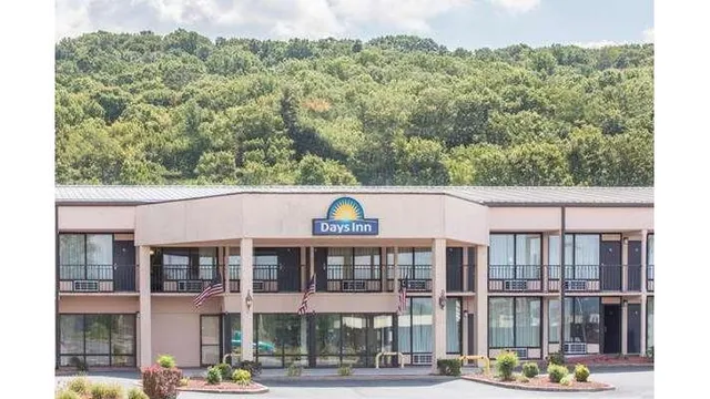 Days Inn by Wyndham Princeton