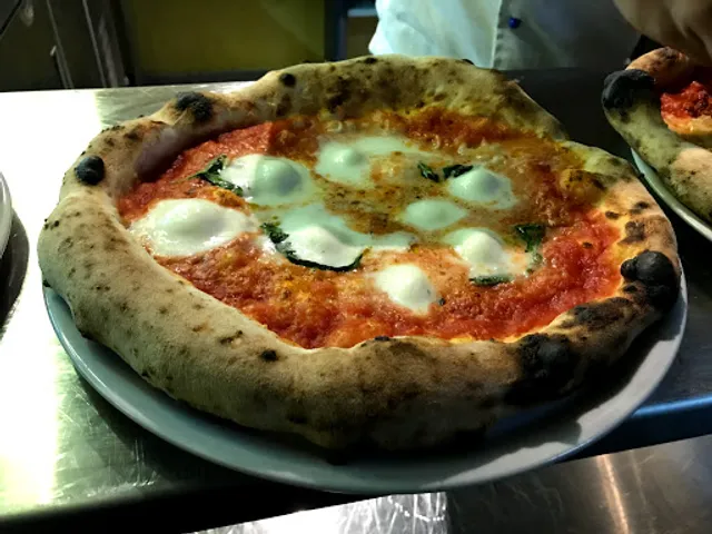 Pizzería Piccola Napoli | Ríos Rosas
