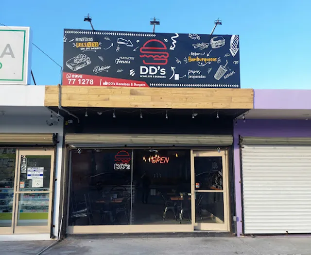 DD’s Boneless & Burgers