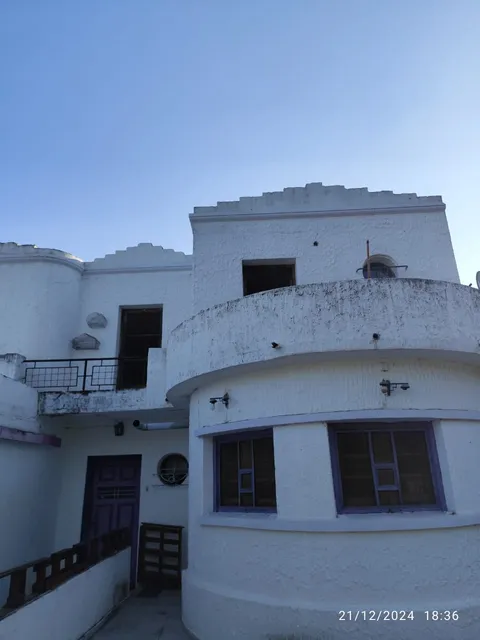 DHARMA Posada Hostel. La Serranita