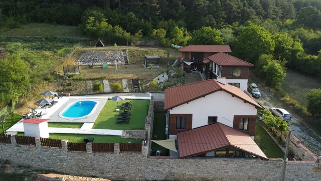 Къщи за гости Ресела