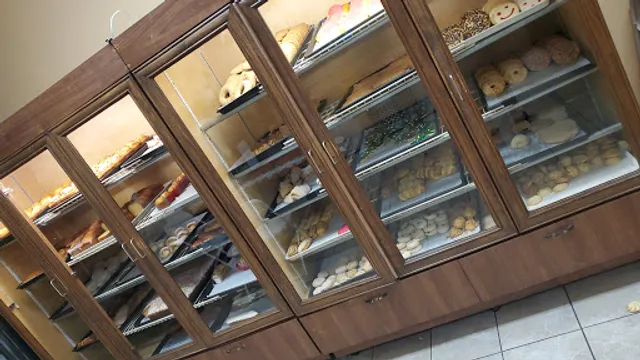 Martin's cakes and Bakery