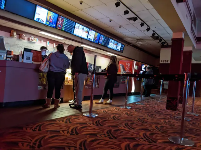 AMC CLASSIC Londonderry 10