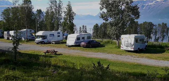 Svensby Tursenter AS