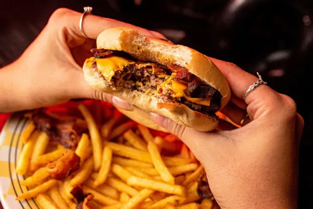 TCF - The Cheeseburguer Factory Altiplano