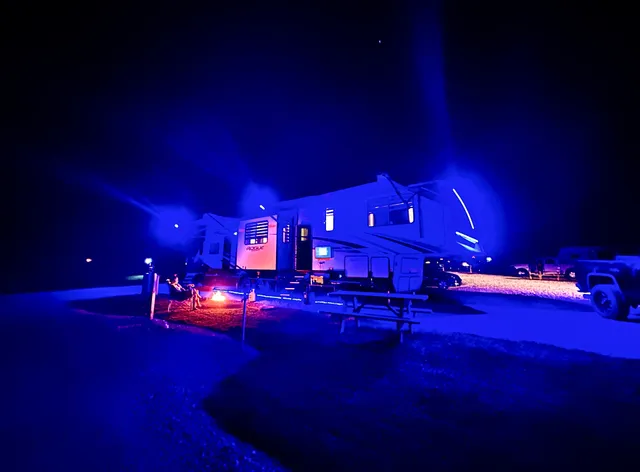 Holmes Creek Camping & RV Resort