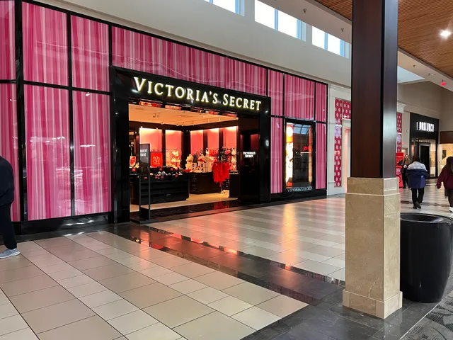 Victoria's Secret & PINK