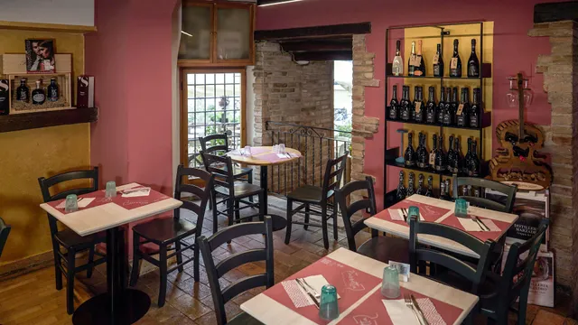 IN PIAZZETTA PESARO - FOOD & WINE PASSION