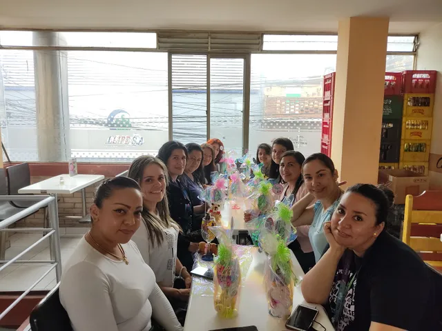 Cafeteria Restaurante CAPRICHOS