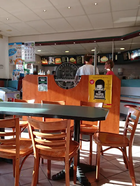 Cafetaria Drieluik/komeet