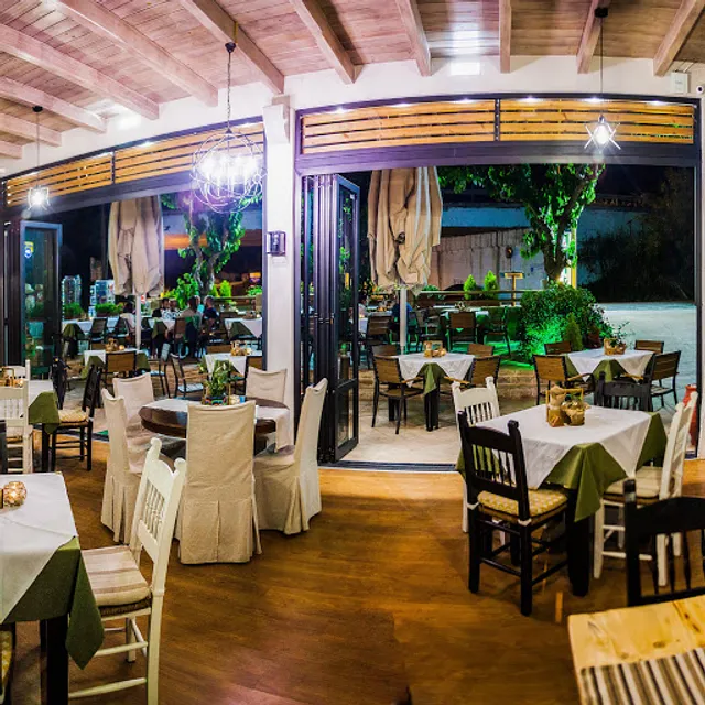 Pantelis-Restaurant