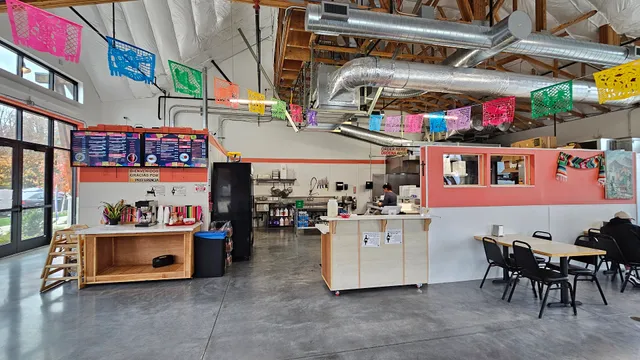 2 Amigos Mexican Restaurant