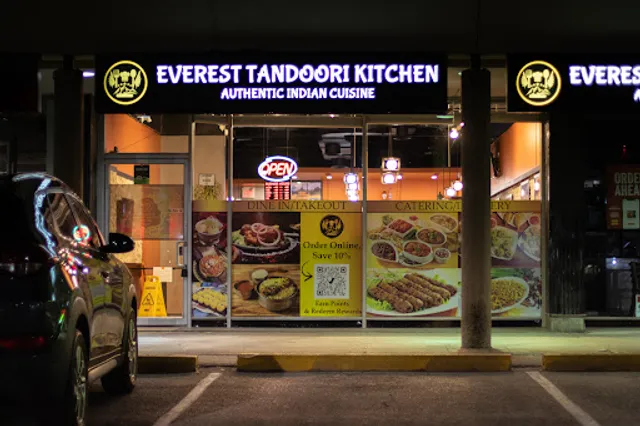 Everest Tandoori Kitchen | St. Catharines