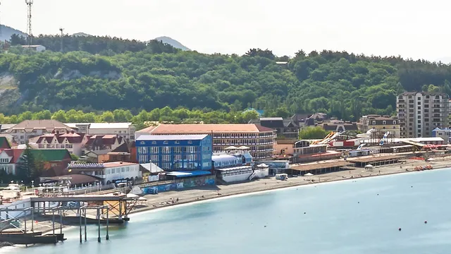 Отель Кавказ